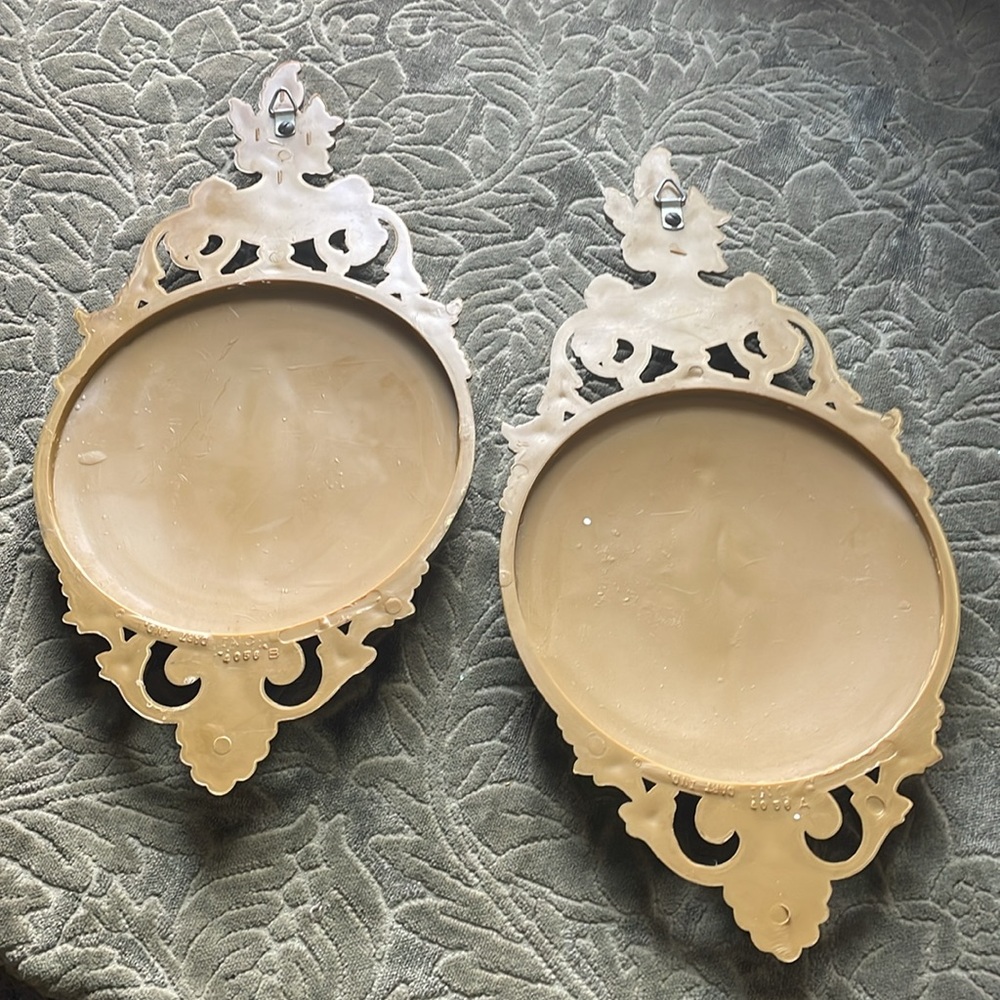 Pair Vintage Cameo Wall Plaques Baroque Female/Goddess Images USA - Picture 6 of 10